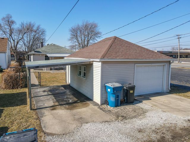 284 N Clinton Avenue, Bradley, IL 60915