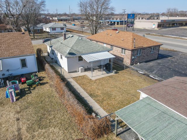 284 N Clinton Avenue, Bradley, IL 60915