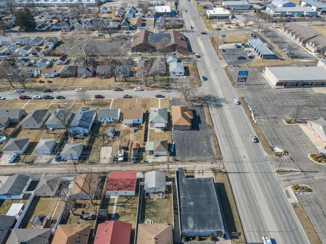 284 N Clinton Avenue, Bradley, IL 60915