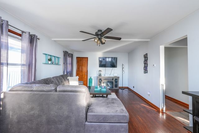 284 N Clinton Avenue, Bradley, IL 60915