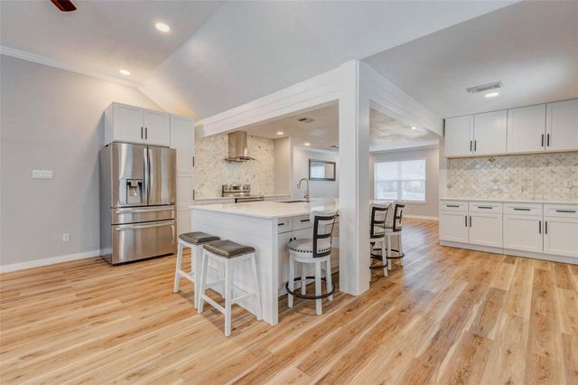 603 Springwood Drive, Conroe, TX 77385