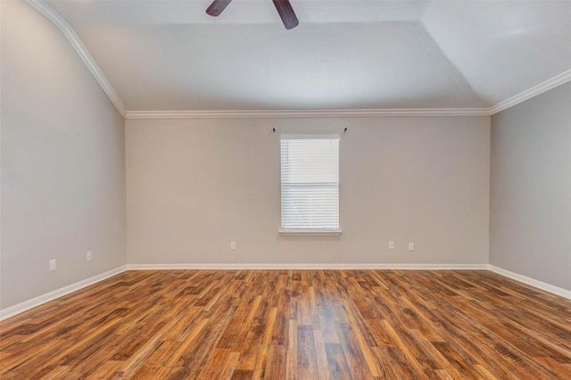 603 Springwood Drive, Conroe, TX 77385