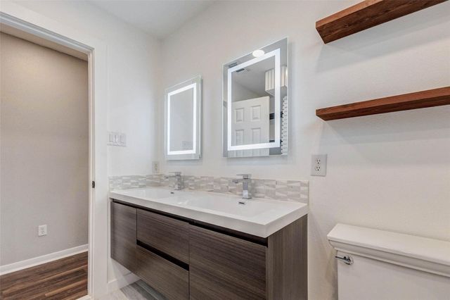 603 Springwood Drive, Conroe, TX 77385