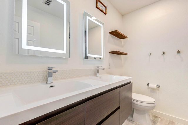 603 Springwood Drive, Conroe, TX 77385