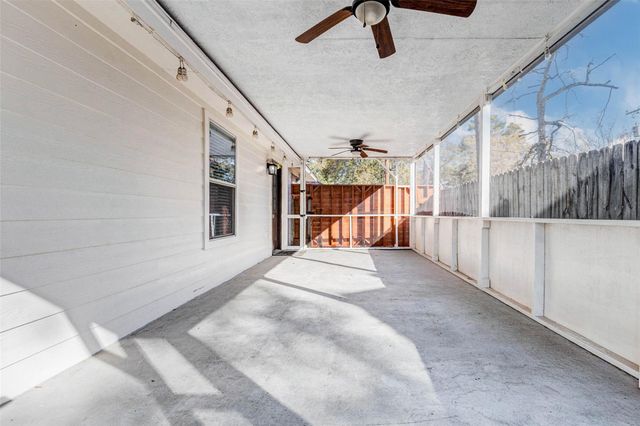 603 Springwood Drive, Conroe, TX 77385