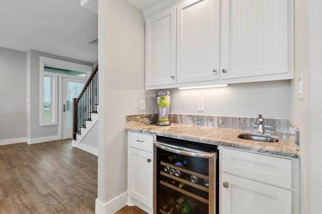 21325 Gulf Drive, Galveston, TX 77554