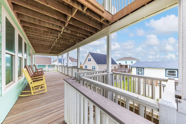 21325 Gulf Drive, Galveston, TX 77554