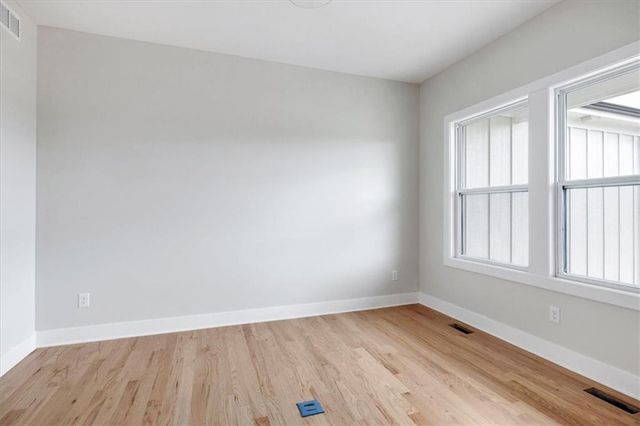 502 Blackhawke Drive, Smithville, MO 64089