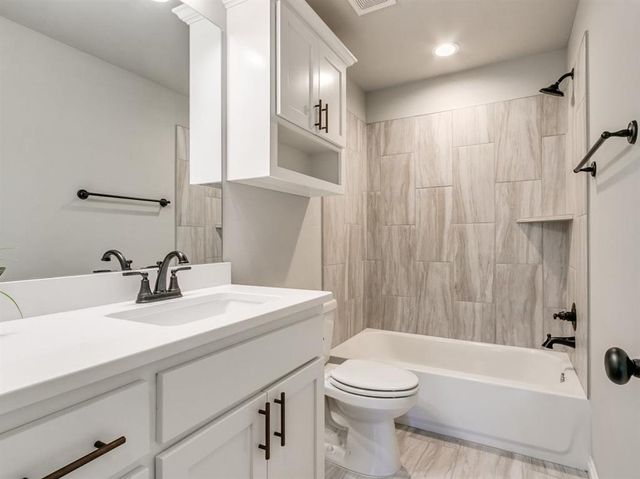 12805 NW 141st Circle, Piedmont, OK 73078