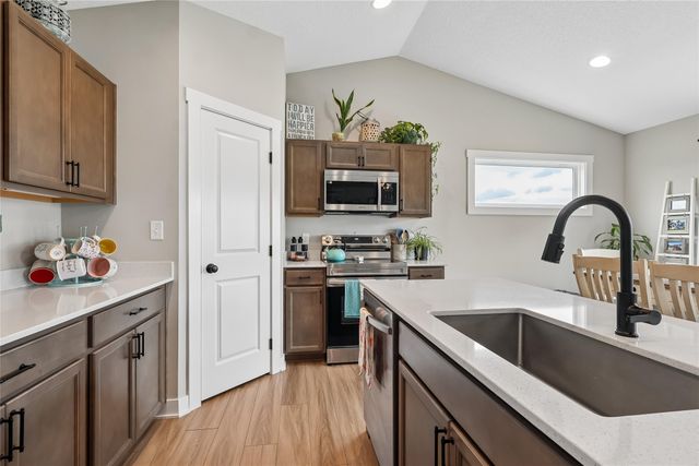 5641 Leyden Avenue, Des Moines, IA 50317