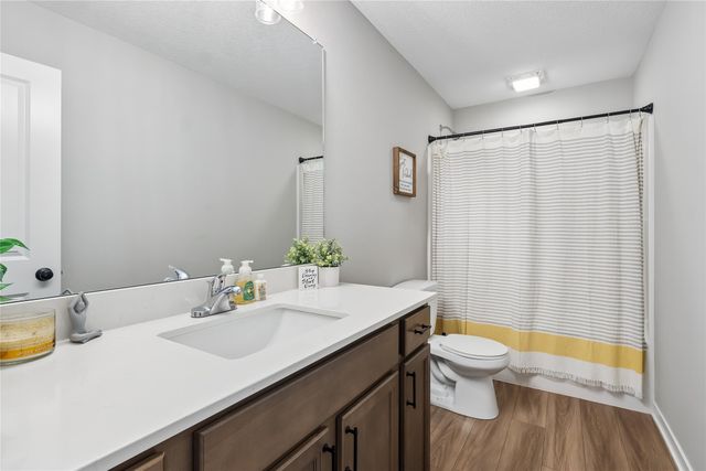 5641 Leyden Avenue, Des Moines, IA 50317