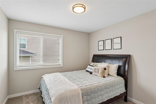 5641 Leyden Avenue, Des Moines, IA 50317
