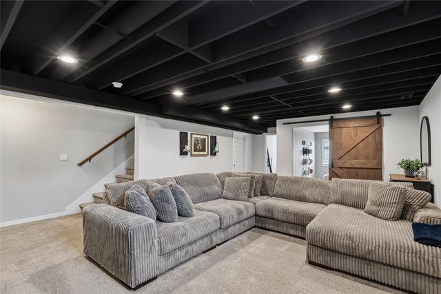 5641 Leyden Avenue, Des Moines, IA 50317