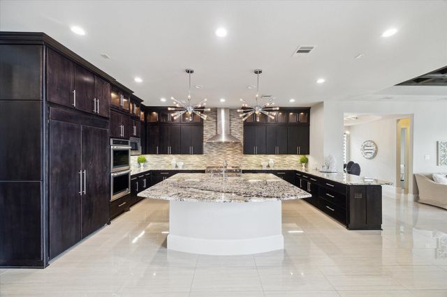 38 Enclave Manor Drive, Sugar Land, TX 77479