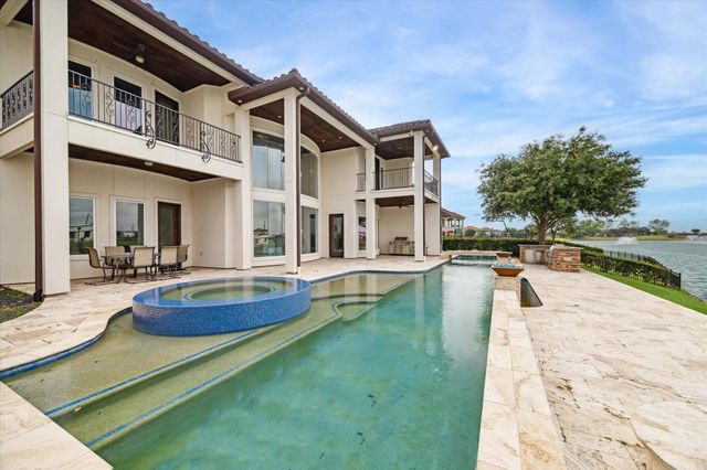 38 Enclave Manor Drive, Sugar Land, TX 77479