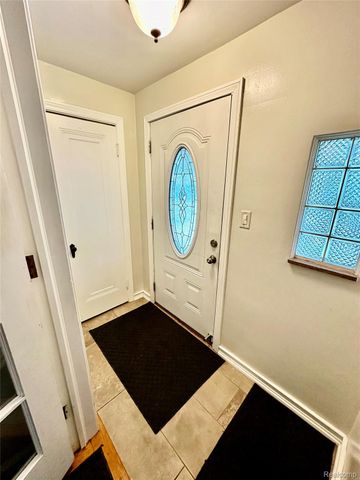 12748 ARGYLE Street, Southgate, MI 48195