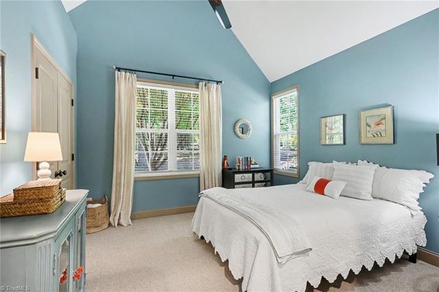 242 Harbor Drive E, Lexington, NC 27292