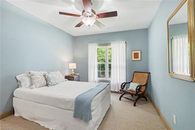242 Harbor Drive E, Lexington, NC 27292