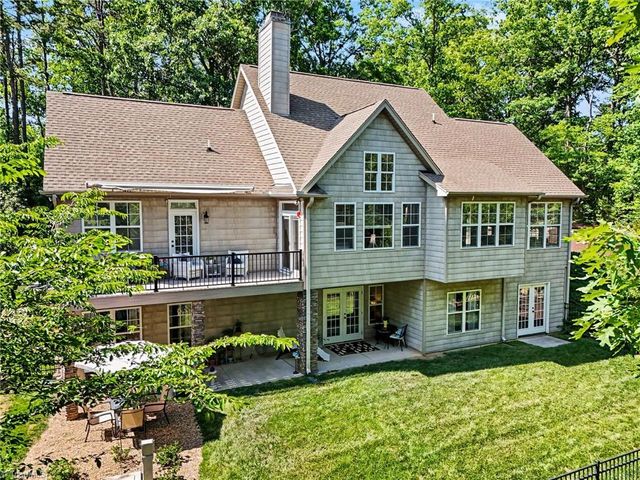 242 Harbor Drive E, Lexington, NC 27292