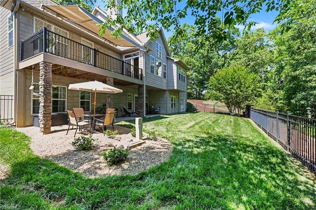 242 Harbor Drive E, Lexington, NC 27292
