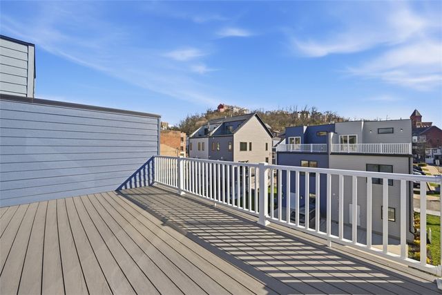 902 Ahlers Way, East Allegheny, PA 15212