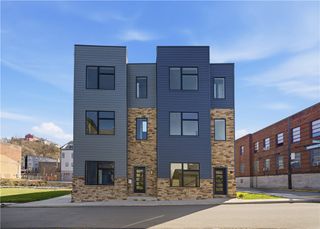 902 Ahlers Way, East Allegheny, PA 15212