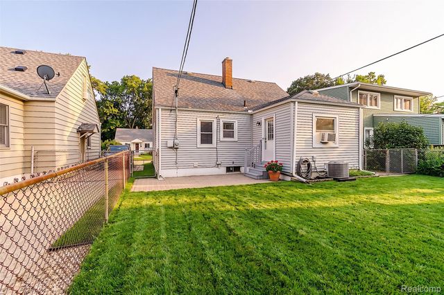 1206 BAUMAN Avenue, Royal Oak, MI 48073