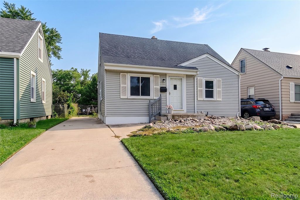 1206 BAUMAN Avenue, Royal Oak, MI 48073
