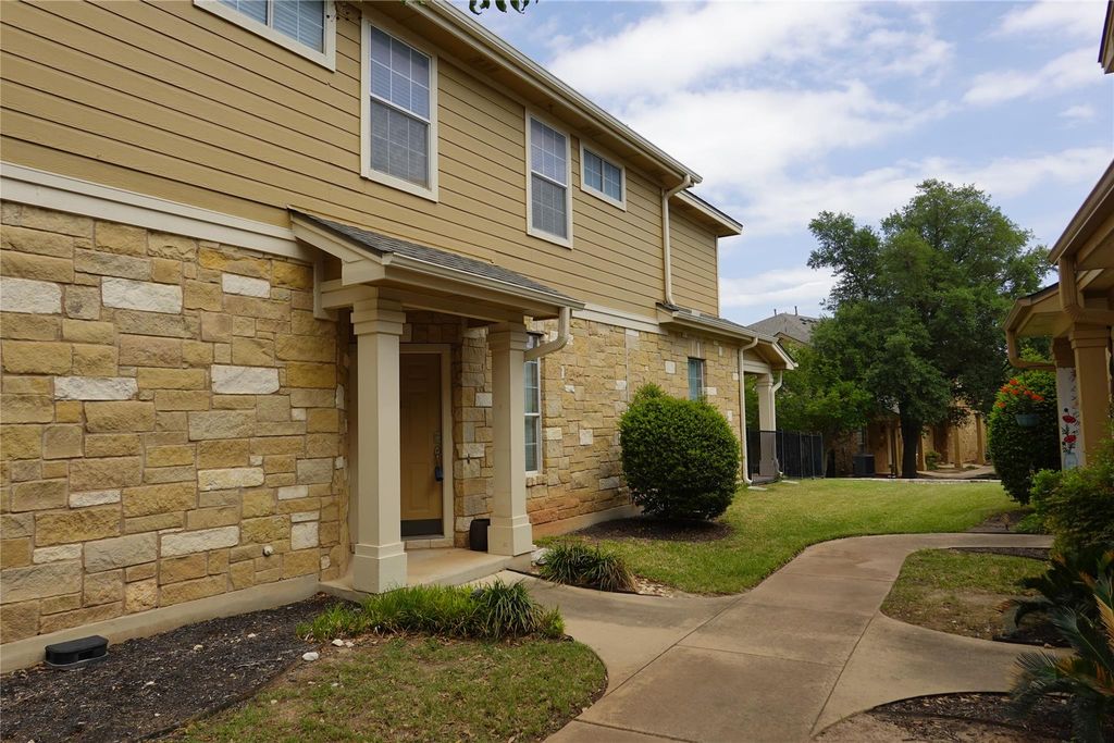 16100 S Great Oaks DR 1902, Round Rock, TX 78681