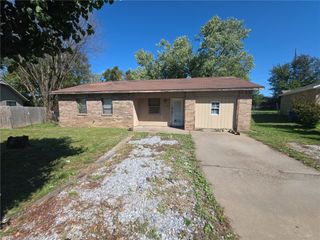 10 Mcintosh Lane, Bentonville, AR 72712