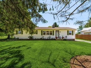 1705 Mink Street SW, Pataskala, OH 43062