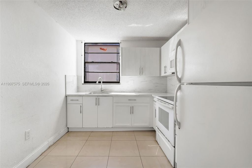 1798 NW 55th Avenue 202, Lauderhill, FL 33313