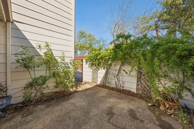 7055 Inwood Road, Dallas, TX 75209