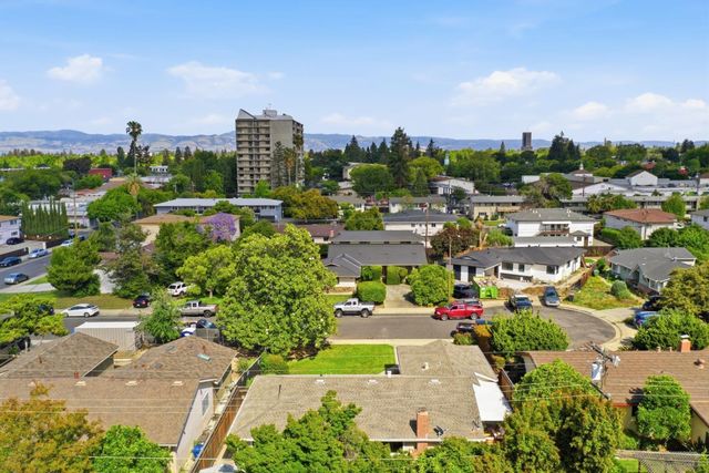 407 Lawndale Avenue, Campbell, CA 95008