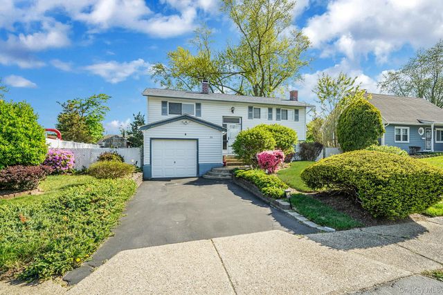 26 Clarke Street, Brentwood, NY 11717
