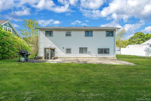 26 Clarke Street, Brentwood, NY 11717