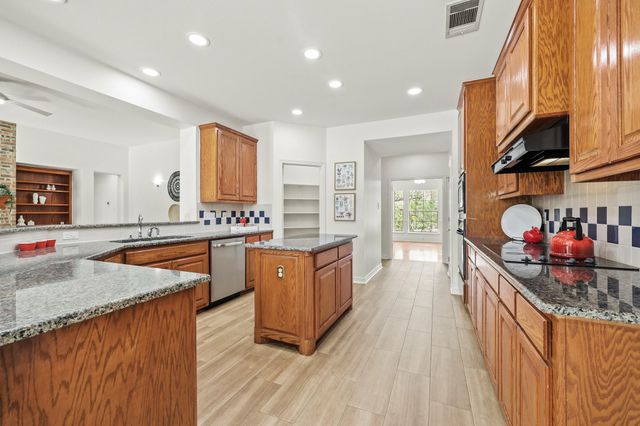 12101 Hanging Valley DR, Austin, TX 78726