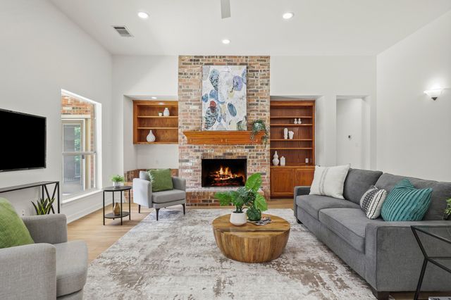 12101 Hanging Valley DR, Austin, TX 78726