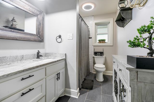 13985 Tech Dr, Baton Rouge, LA 70818