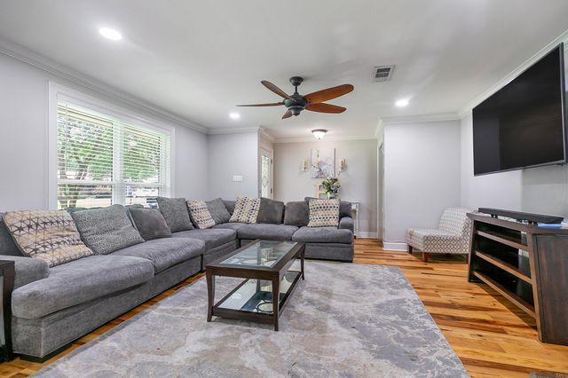13985 Tech Dr, Baton Rouge, LA 70818