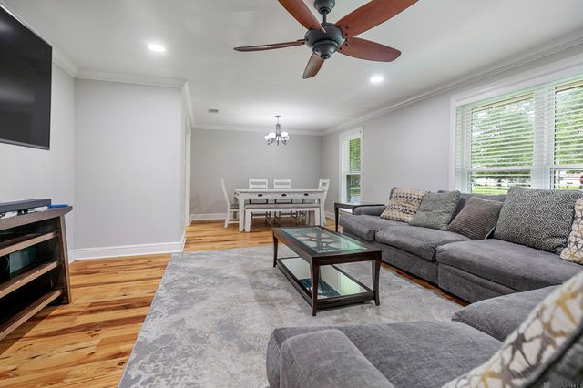13985 Tech Dr, Baton Rouge, LA 70818