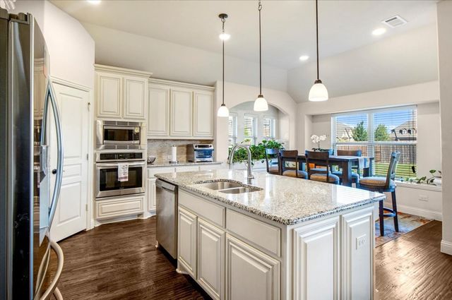 6300 SUDBURY Lane, Mesquite, TX 75181