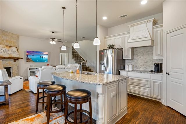 6300 SUDBURY Lane, Mesquite, TX 75181