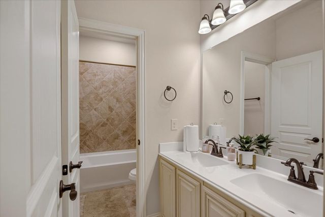 6300 SUDBURY Lane, Mesquite, TX 75181