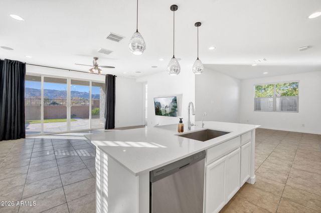 1313 E GLASS Lane, Phoenix, AZ 85042