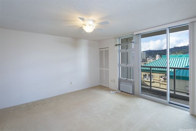 1315 Kalakaua Avenue 1911, Honolulu, HI 96826