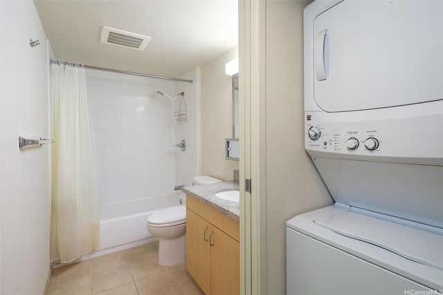 1315 Kalakaua Avenue 1911, Honolulu, HI 96826