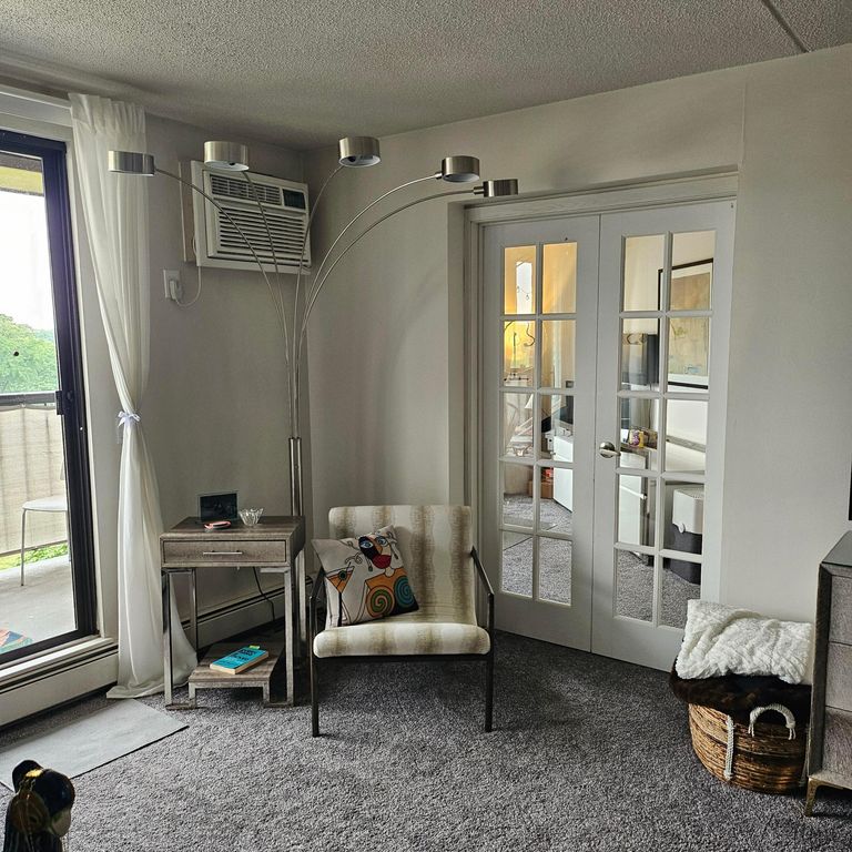 2601 Kenzie Terrace 519, Minneapolis, MN 55418 — photo 3
