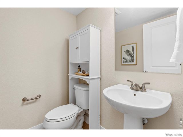 653 Grandview Mdws Drive, Longmont, CO 80503