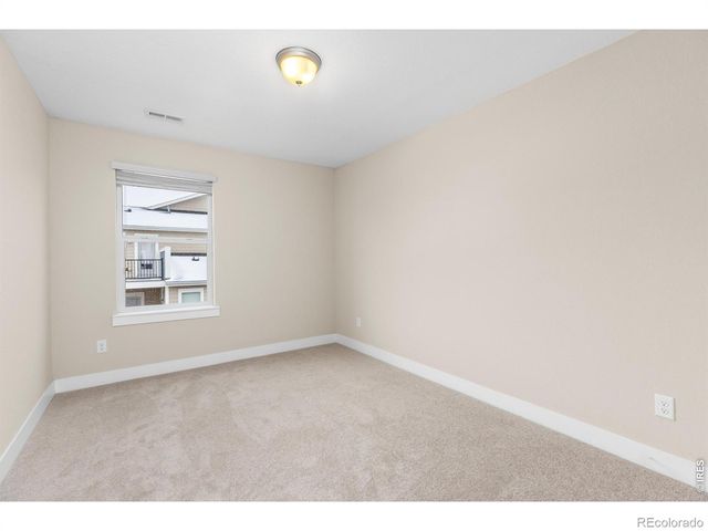 653 Grandview Mdws Drive, Longmont, CO 80503